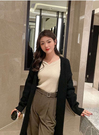 Slim V-Neck Ribbed Knit Sweater – Autumn/Winter