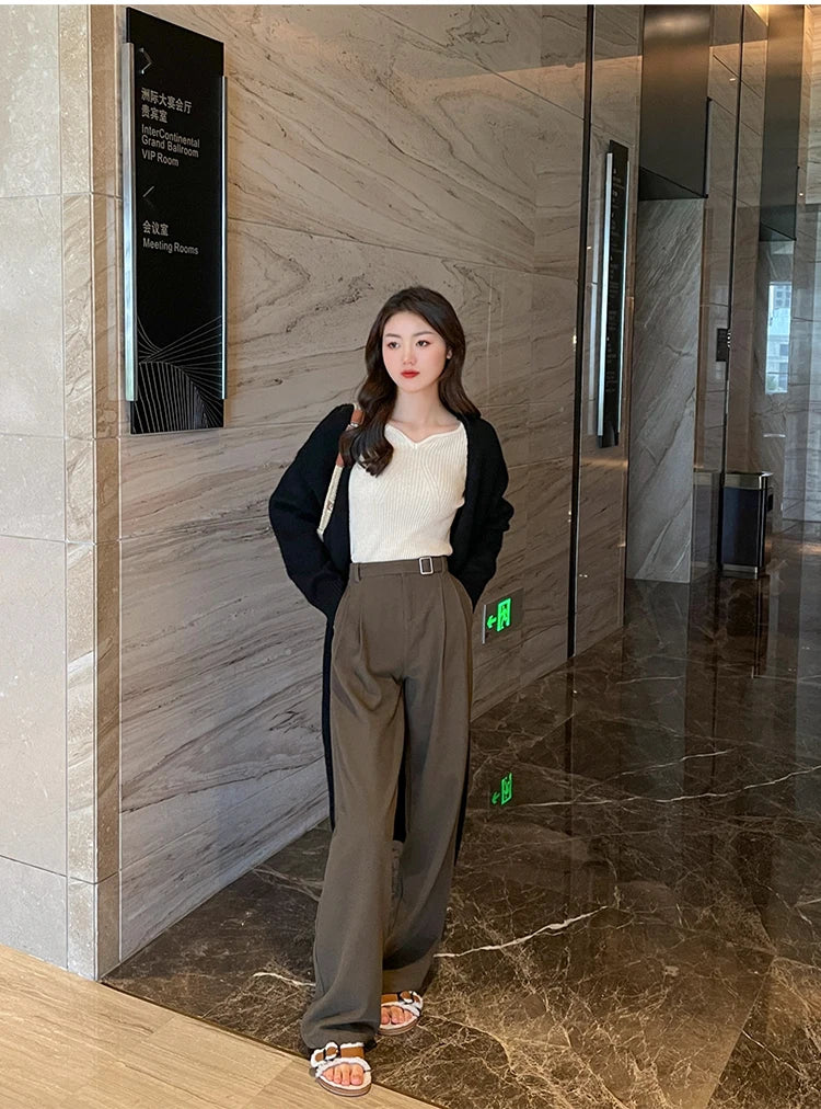 Slim V-Neck Ribbed Knit Sweater – Autumn/Winter